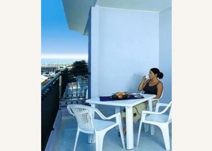 Comfortable Flat With Terrace-beahost Lägenhet Bibione